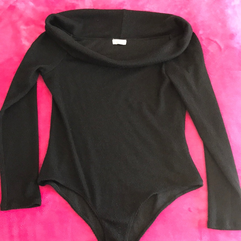 Off the shoulder black rib knit body suit